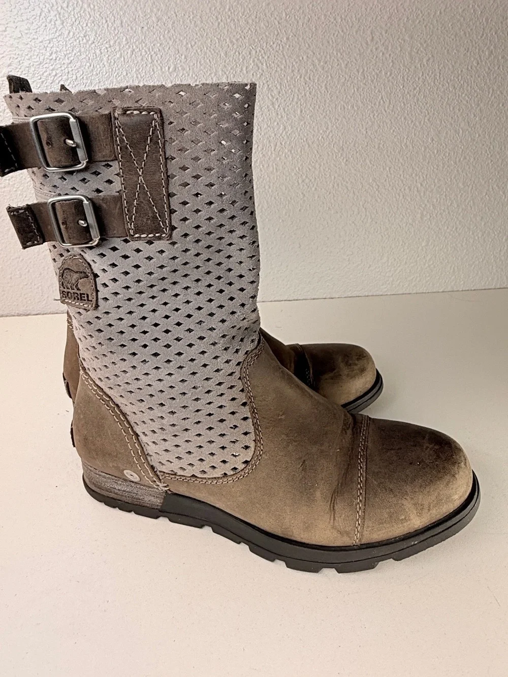 Sorel Perforated Leather Buckle Moto Boots Taupe Womens 7